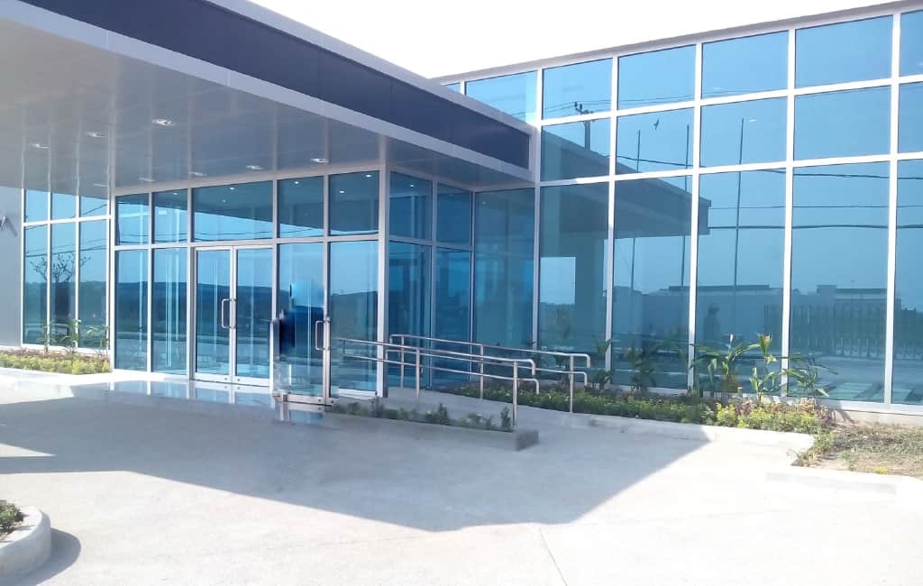 lap-dat-vach-kinh-cuong-luc binh duong