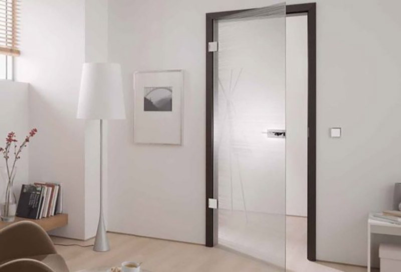 Mẫu cửa kính cường lực 1 cánh đẹp dành cho văn phòng 3 Cửa kính cường lực 1 cánh mở quay cho không gian phòng ngủ