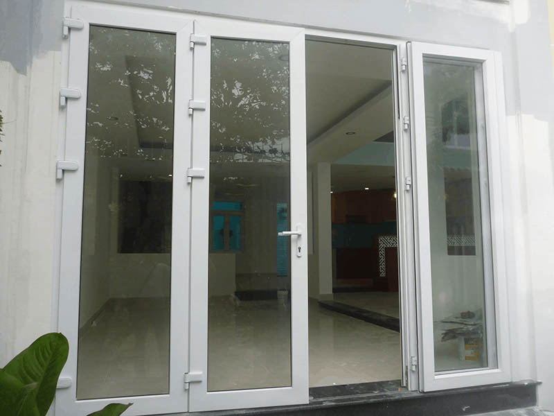 Tổng hợp các kích thước cửa kính cường lực 4 cánh hợp phong thủy 7 cửa nhôm kính cường lực 4 cánh 2