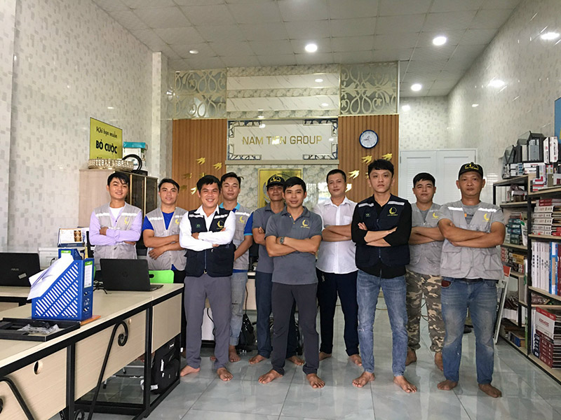 Đơn vị thi công cửa kính cường lực 2 cánh