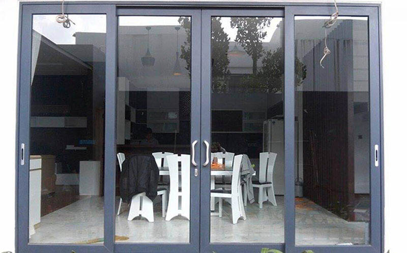 Cửa nhôm kính màu đen tuyền