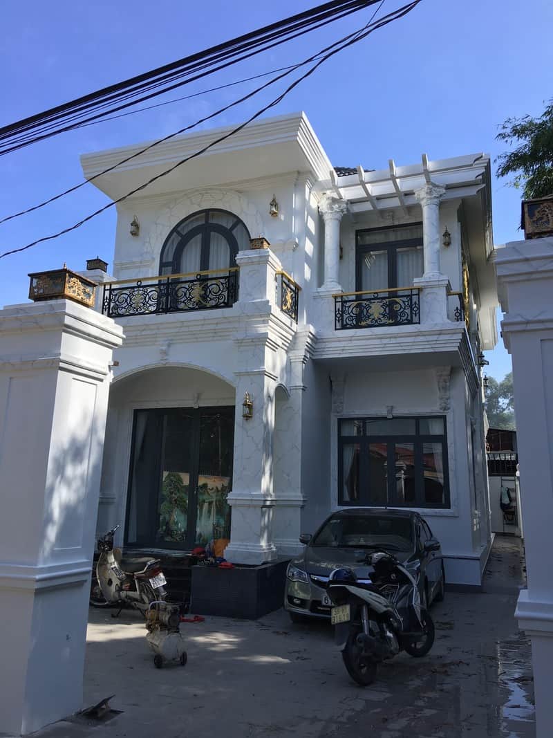 Hình ảnh thi công nhà phố cửa Nhôm Xingfa tại TP.HCM