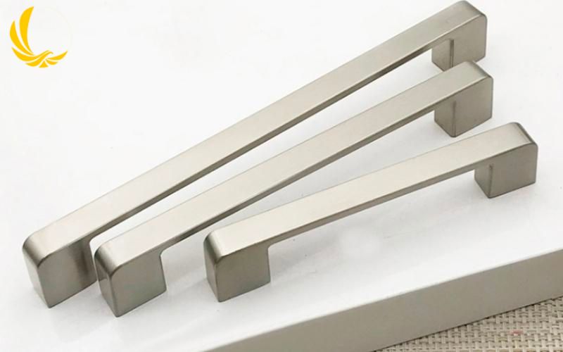 Cửa Kính Cường Lực Mặt Tiền 4 Tay nắm