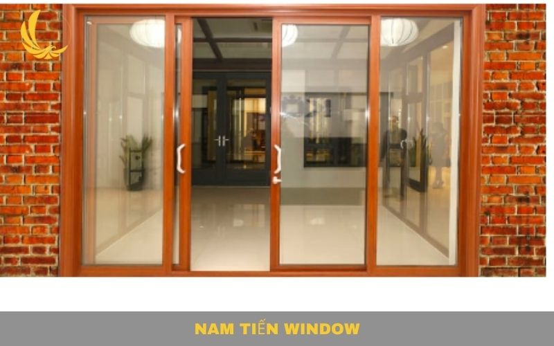 Cửa Sổ Lùa Nhôm Xingfa 15 Mẫu cửa đi lùa màu nâu với thiết kế đơn giản đẹp mắt