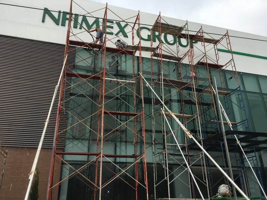 lap vach kinh tai cong ty hanfimex group 2