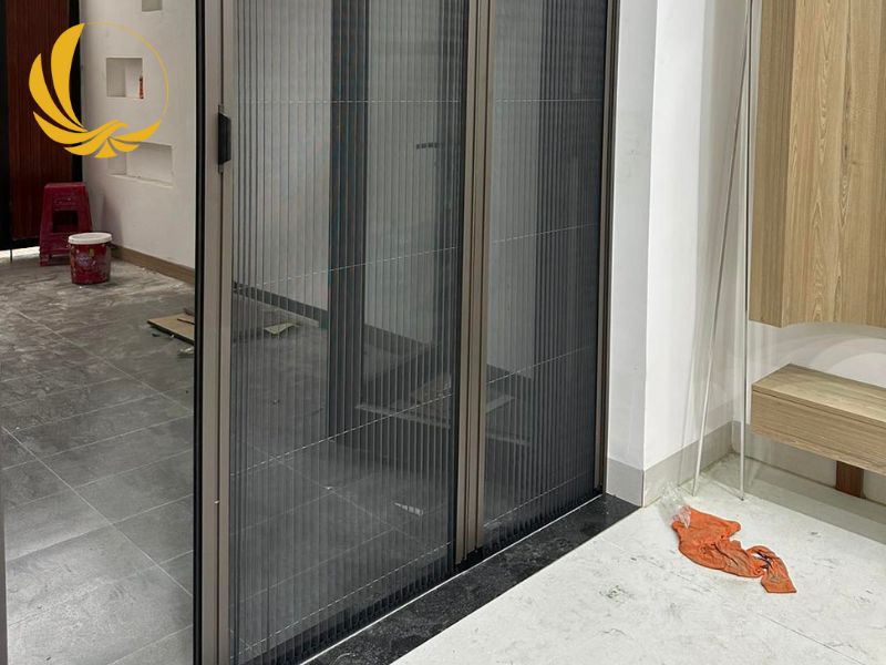 cua luoi chong muoi 17