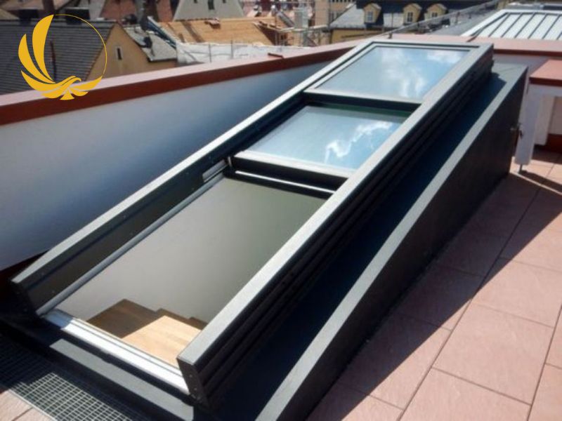 cua nhom gieng troi tu dong 3