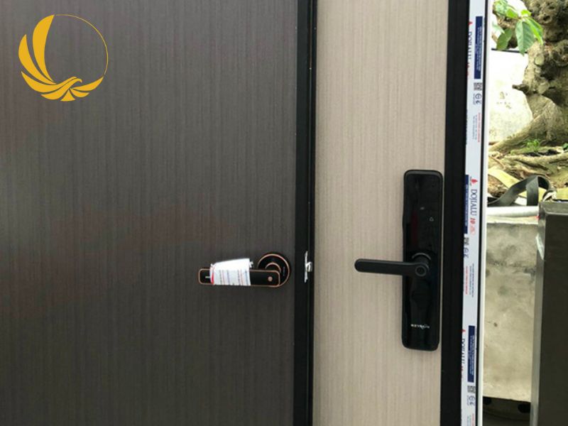 Cửa Nhôm Nguyên Tấm Tổ Ong 5 cua nhom nguyen tam to ong 12