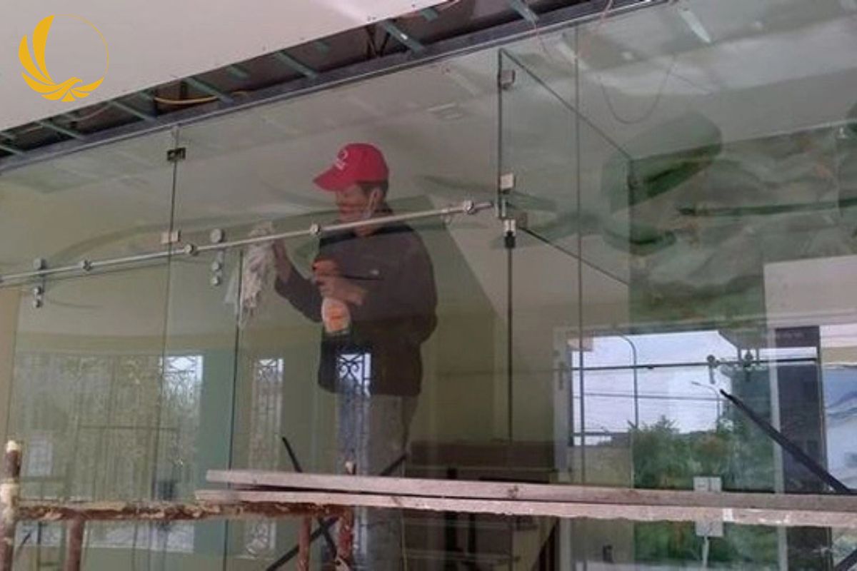 Quy trình thi công cửa kính cường lực tại Nam Tiến Window