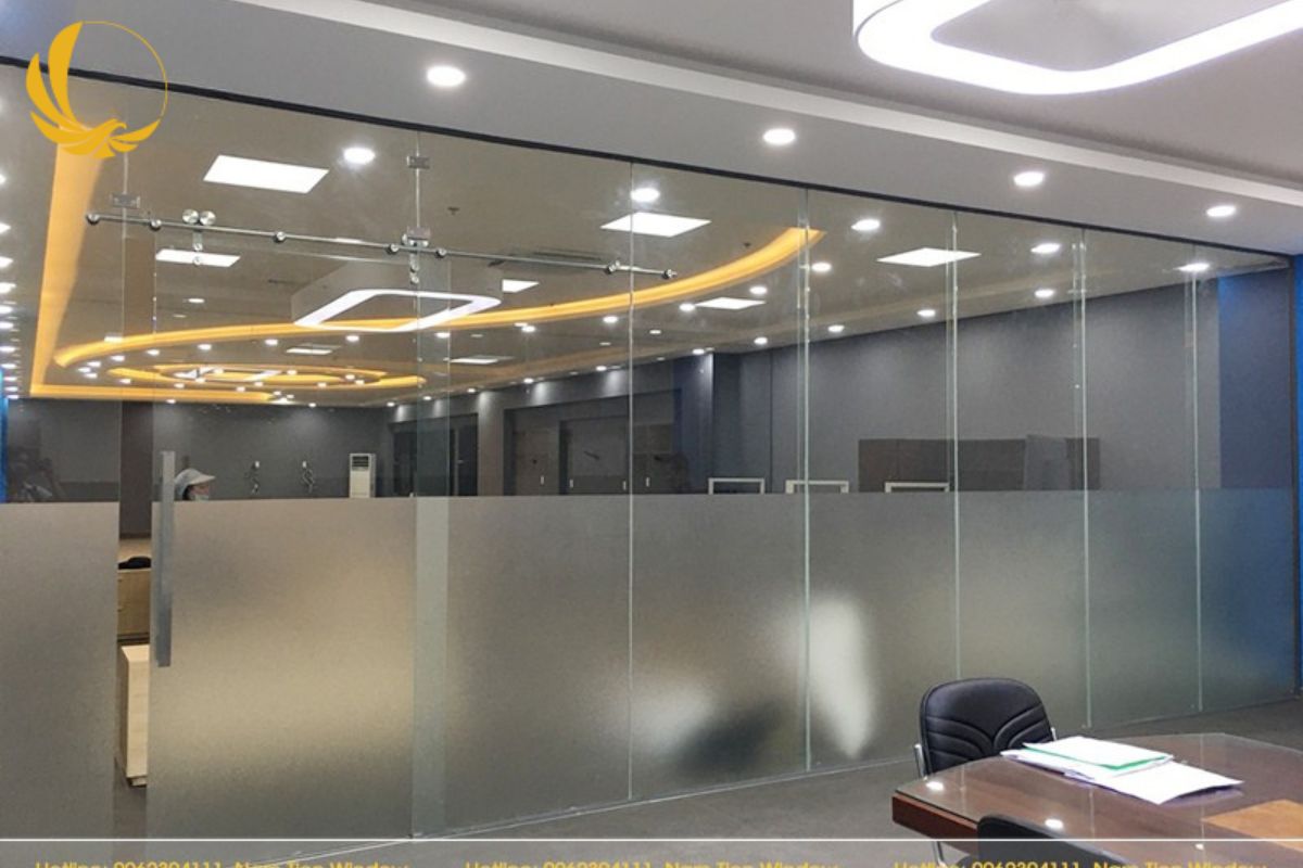 Thi công cửa kính Thủ Dầu Một nhanh chóng chuẩn kỹ thuật và thẩm mỹ cao