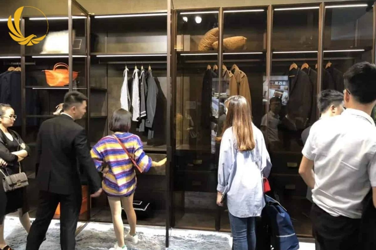 Dự án tủ quần áo cánh kính sang trọng