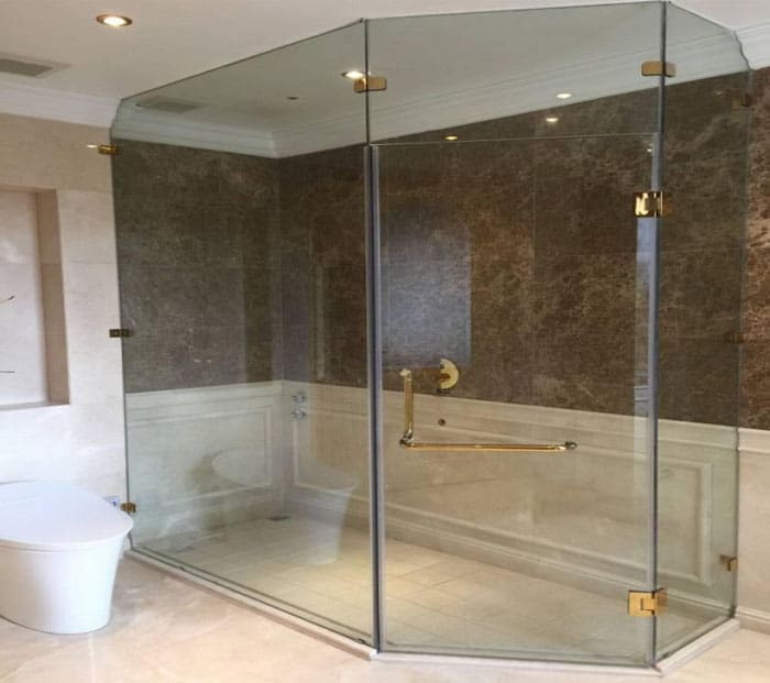 cua-kinh-cuong-luc-ban-le-kep-1