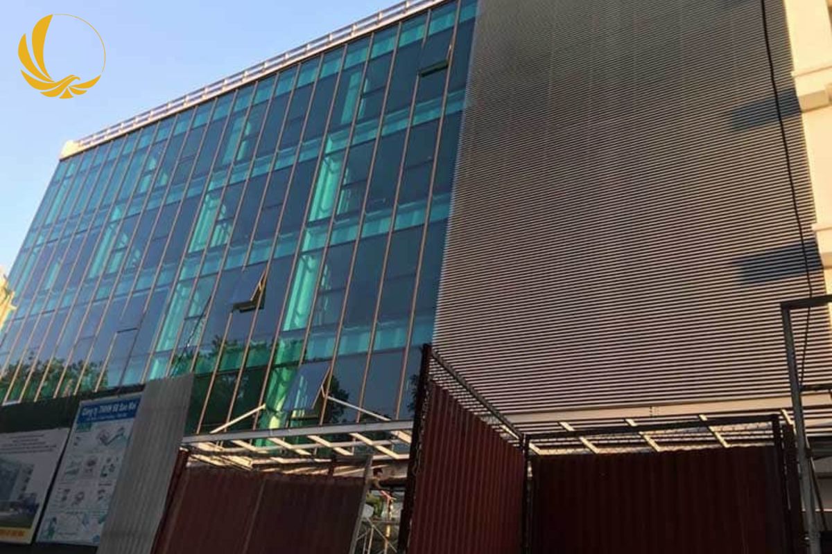 Dự án thi công vách mặt dựng tại tòa tháp văn phòng tại trung tâm TP.HCM