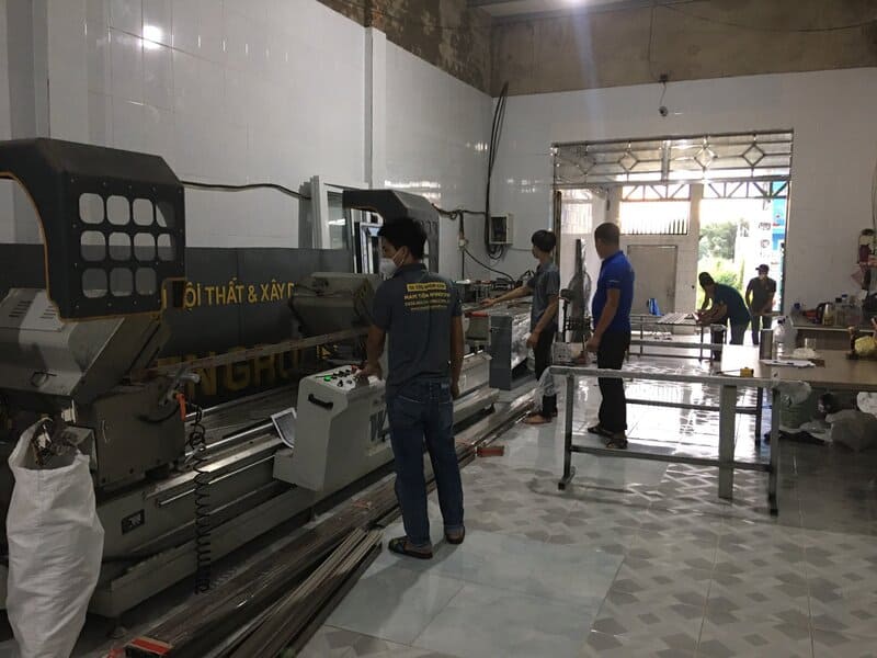 Cửa Nhôm Xingfa Uốn Vòm Cao Cấp 7 Nhà xưởng cửa nhôm xingfa uống òm Nam Tiến 3