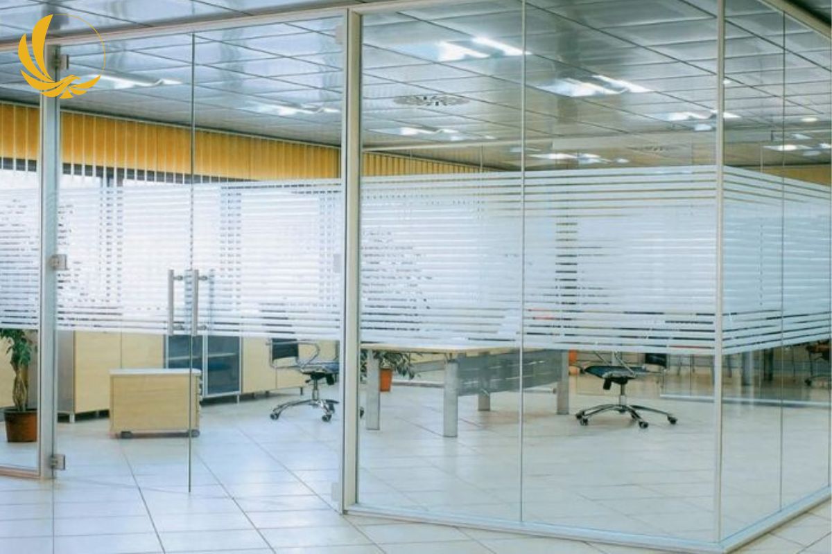 Những lưu ý khi di dời cửa kính cường lực đi xa an toàn