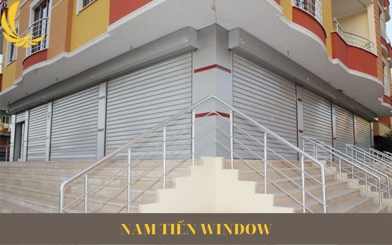 Cửa Cuốn Long An 5 Lắp cửa cuốn ở trung tâm thương mại