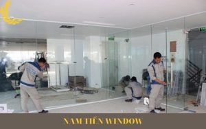 Di dời cửa kính tại TPHCM