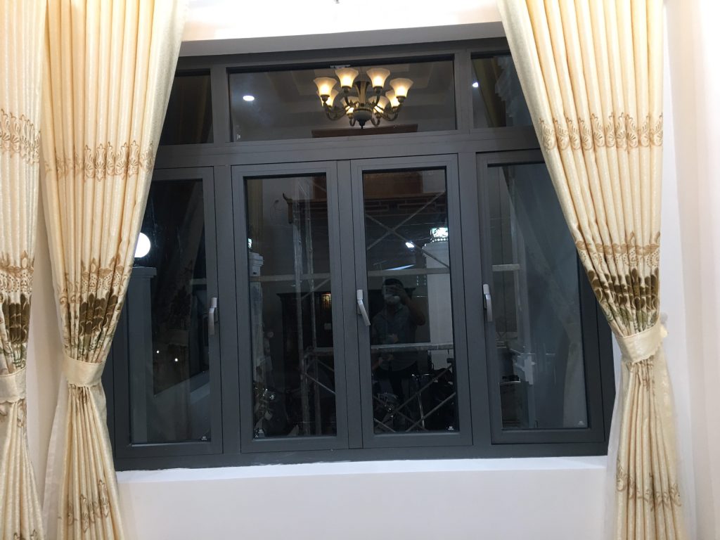 cua so phong ngu nhom xingfa 1