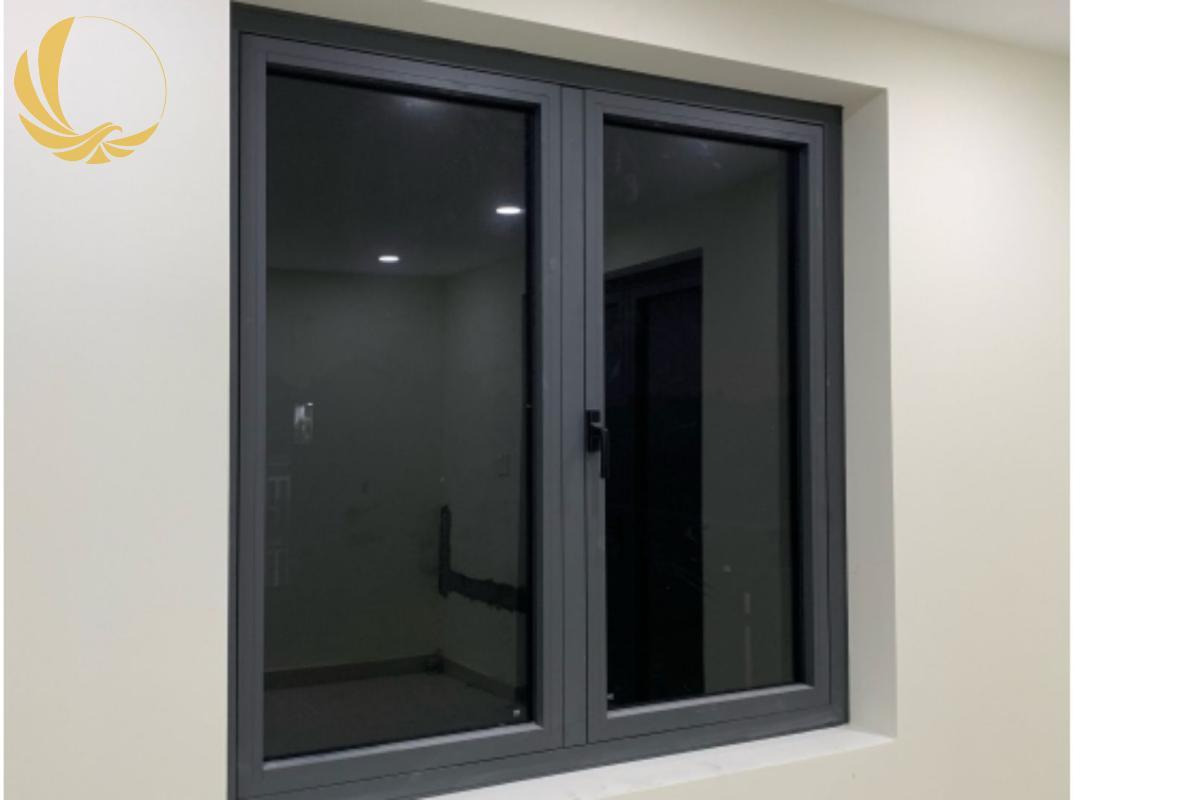 Mẫu cửa sổ lùa nhôm hệ 55 kết hợp kính cường lực cao cấp