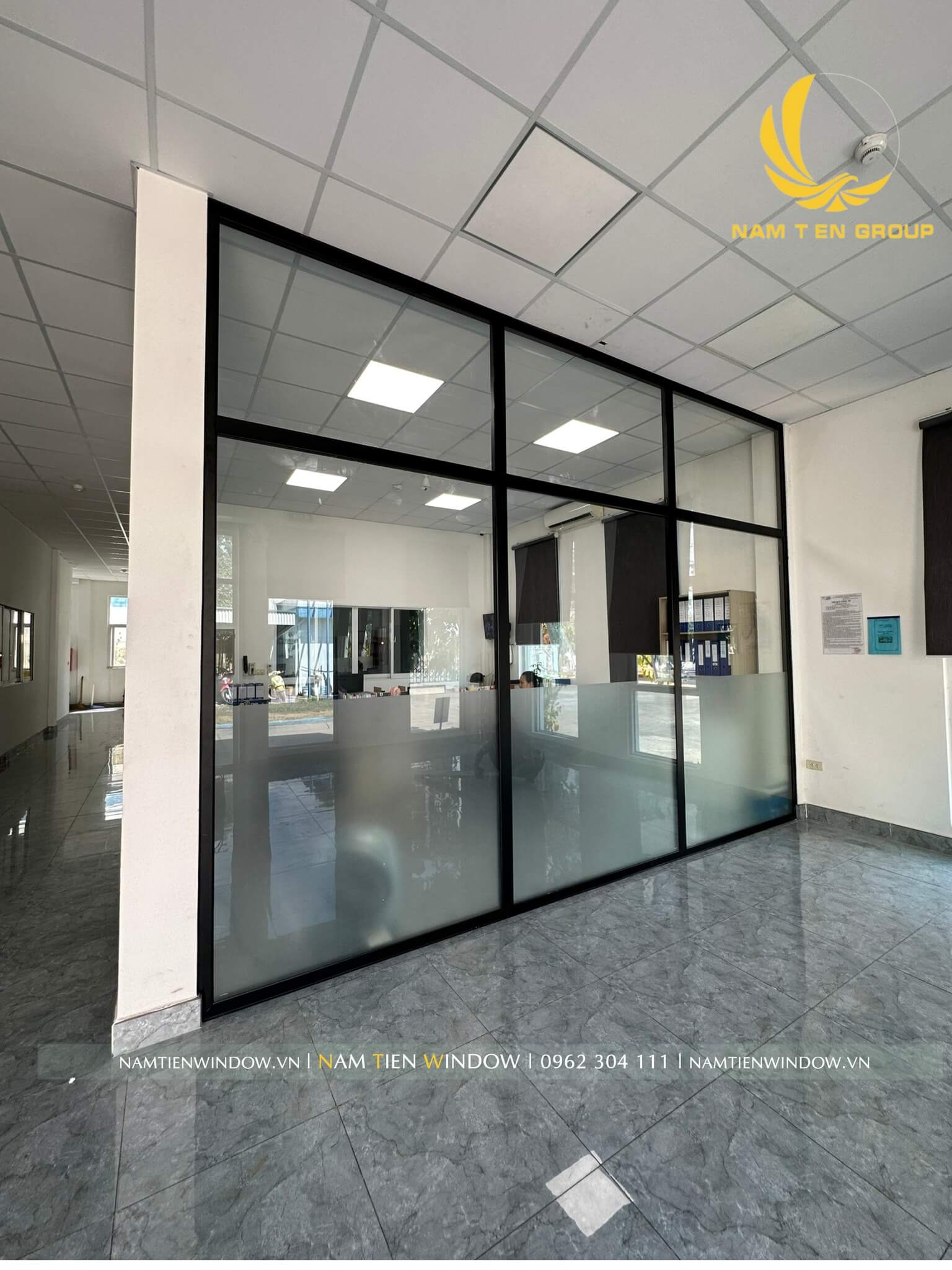 lap vach ngan phong ke toan kcn 1