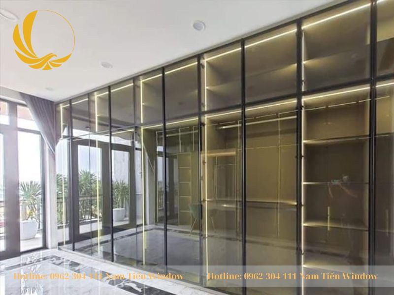 8 Tủ cánh kính trưng bày - Nam Tiến Window