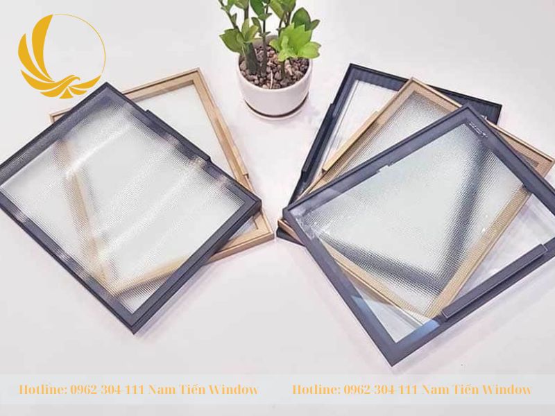 4 Mẫu góc cửa cánh kính được cung cấp cho đại lý
