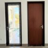Mẫu cửa phẳng tối giản