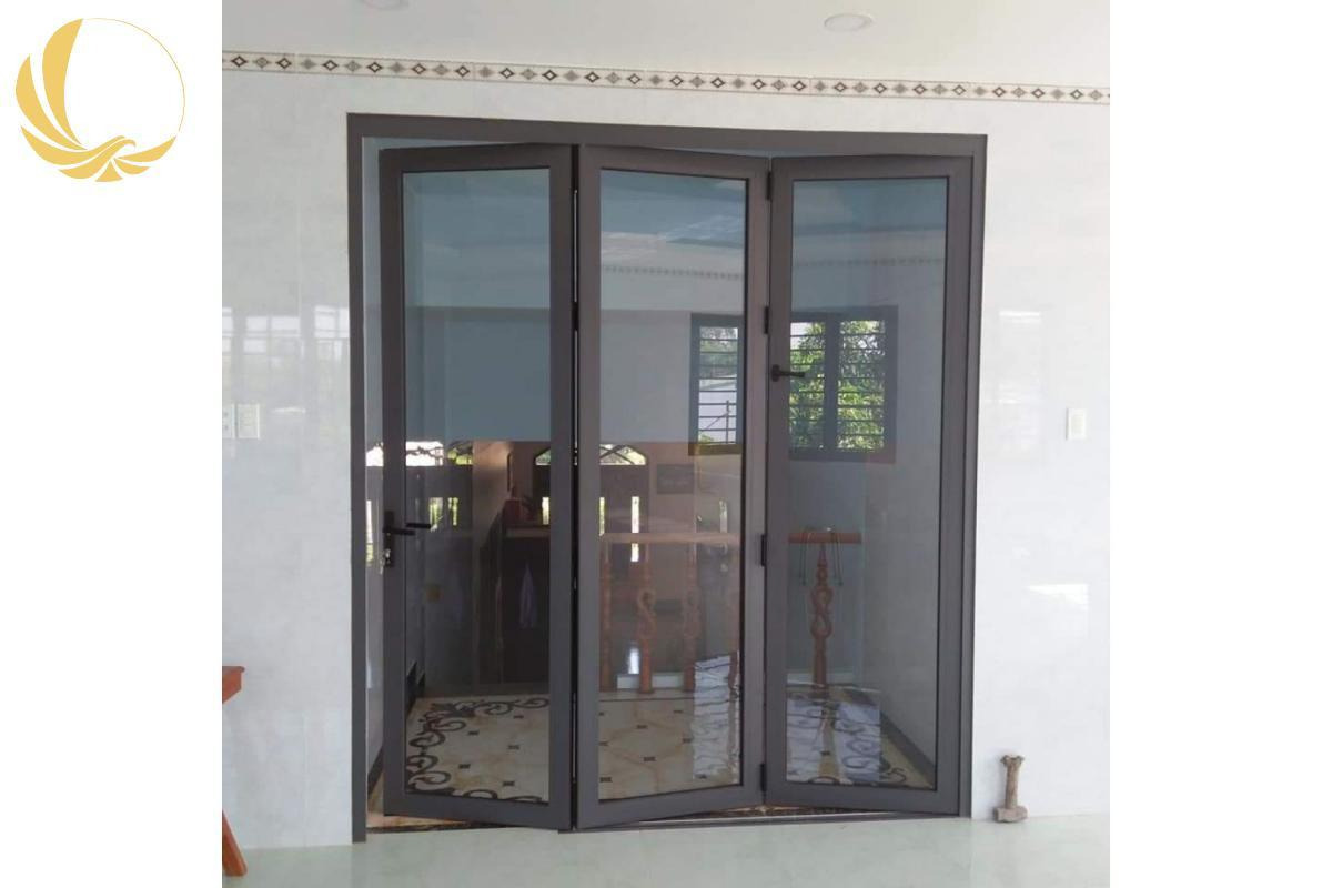 Cửa nhôm xingfa xếp trượt gia công tại nhà ở TP.HCM