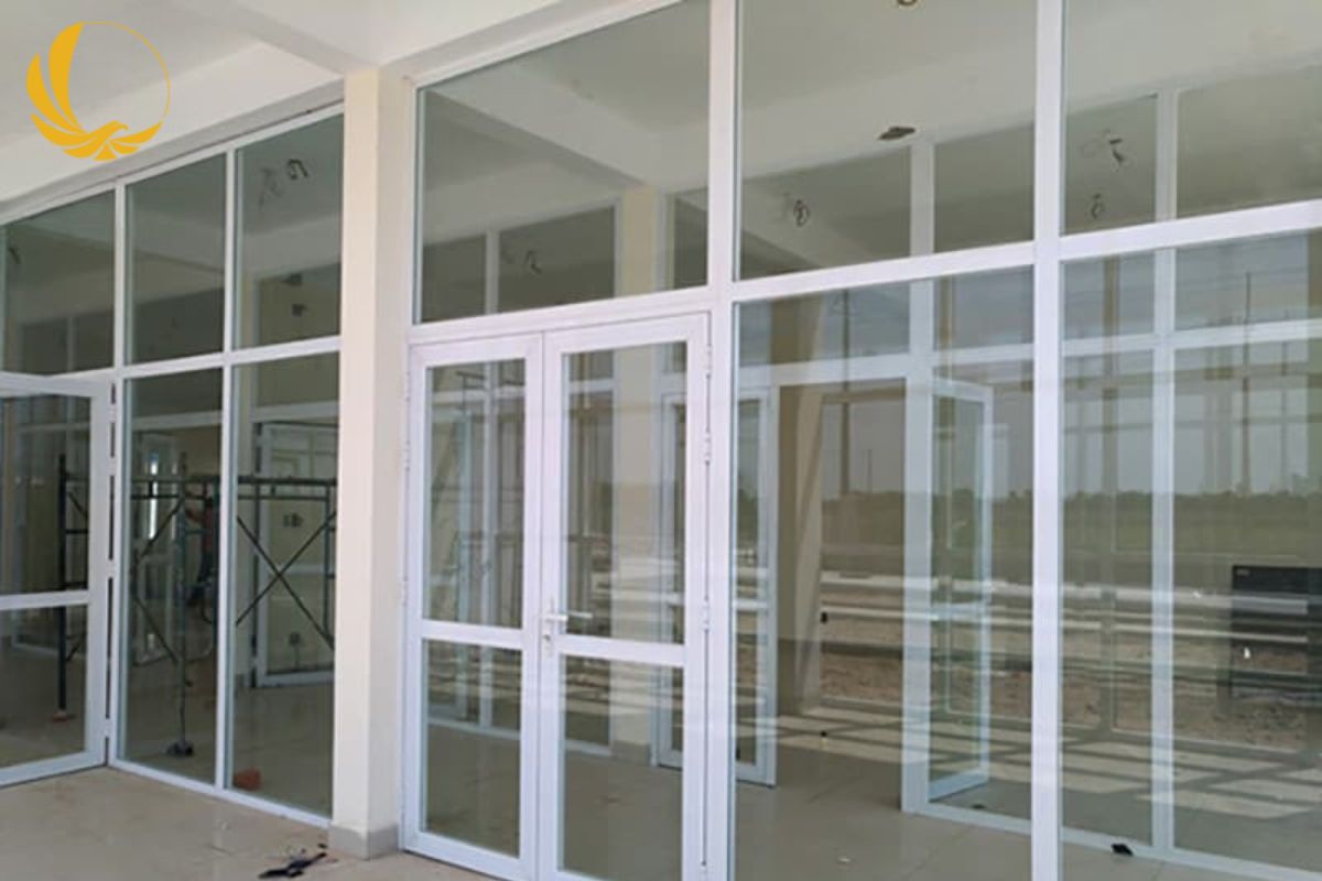 Giải pháp phân chia không gian tối ưu với khung nhôm hệ 700 bền bỉ