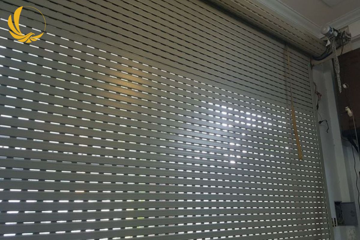 Lý do nên lắp đặt cửa cuốn Quận 1 tại Nam Tiến Window