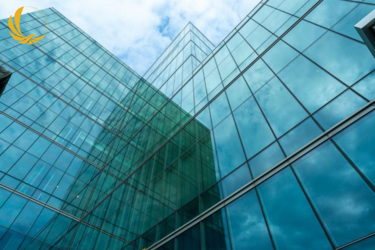 Vách Kính Cường Lực Mặt Tiền 5 Mẫu vách kính cường lực mặt tiền lộ đố