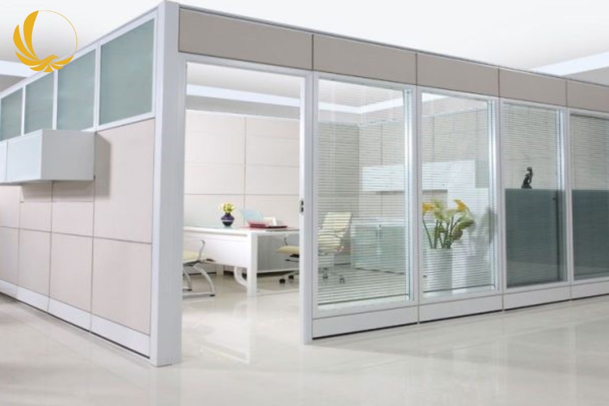 Nhu cầu lắp đặt vách kính cường lực tại TPHCM hiện nay