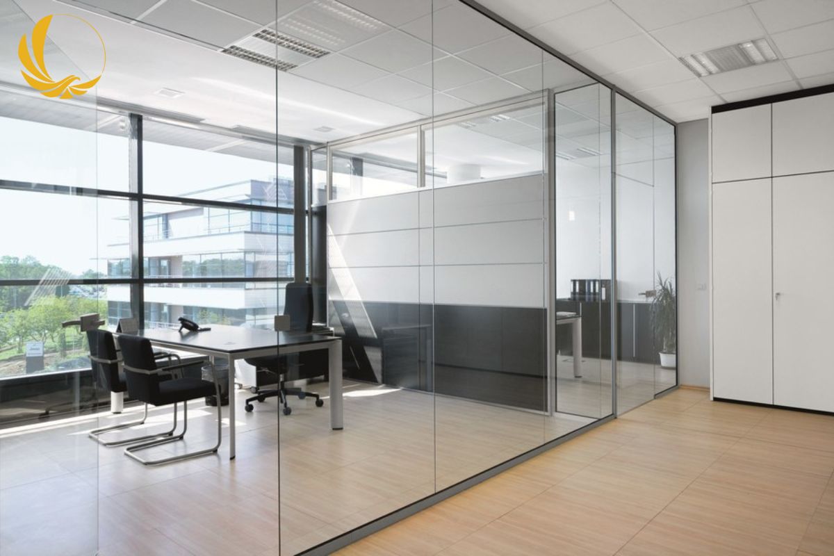 Mẫu vách kính trong suốt cho không gian chung