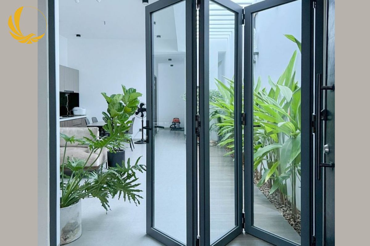 Mẫu cửa xếp trượt ba cánh độc đáo dành cho căn hộ Penthouse