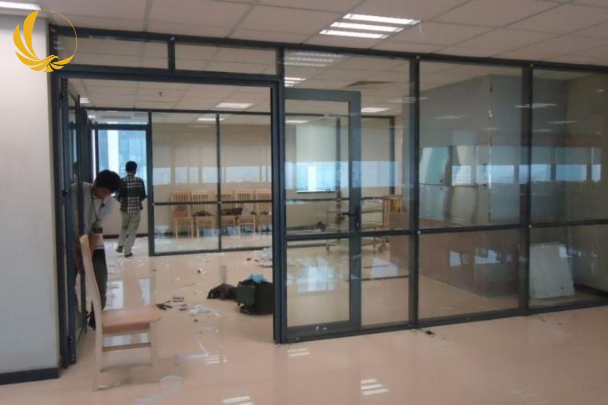 Cửa Kính Cường Lực Văn Phòng 5 Cấu tạo cửa kính cường lực văn phòng tại xưởng Nam Tiến Window