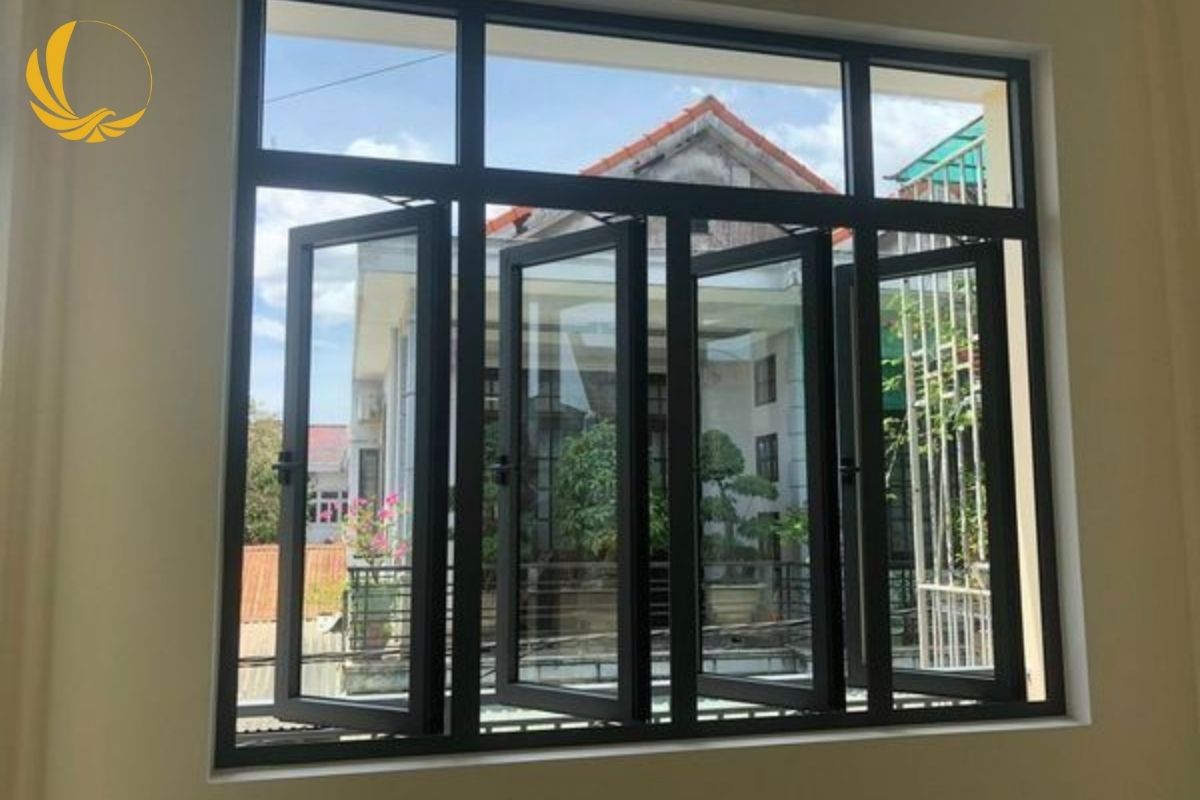 Vách nhôm kính mở quay