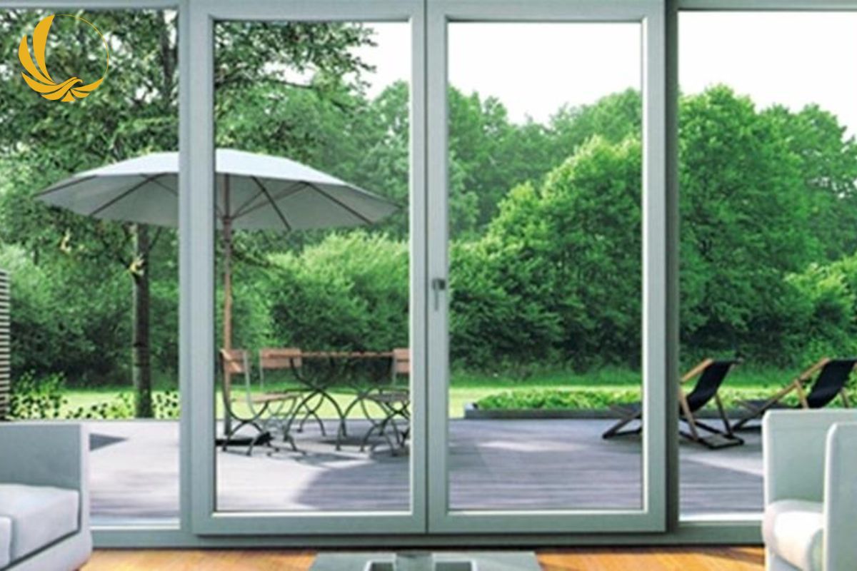 Dự án thi công kính cường lực phòng khách tại Thuận An