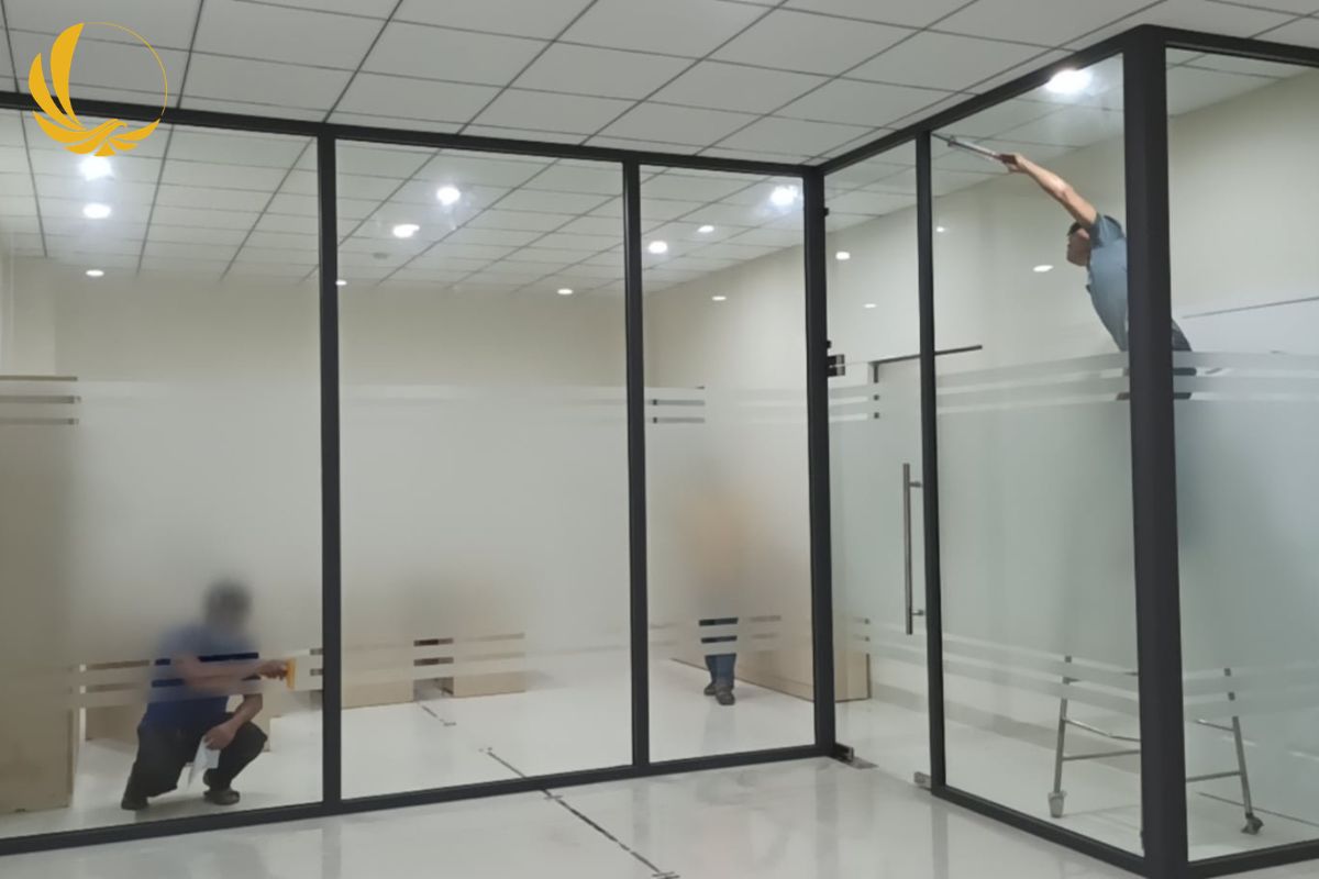 Mẫu vách nhôm màu xám ánh kim