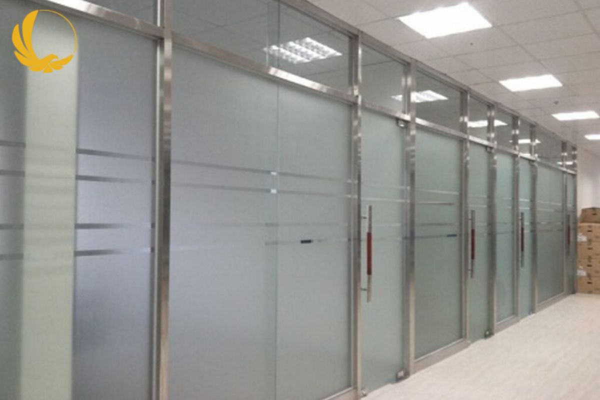 Thi công dự án vách nhôm kính mờ