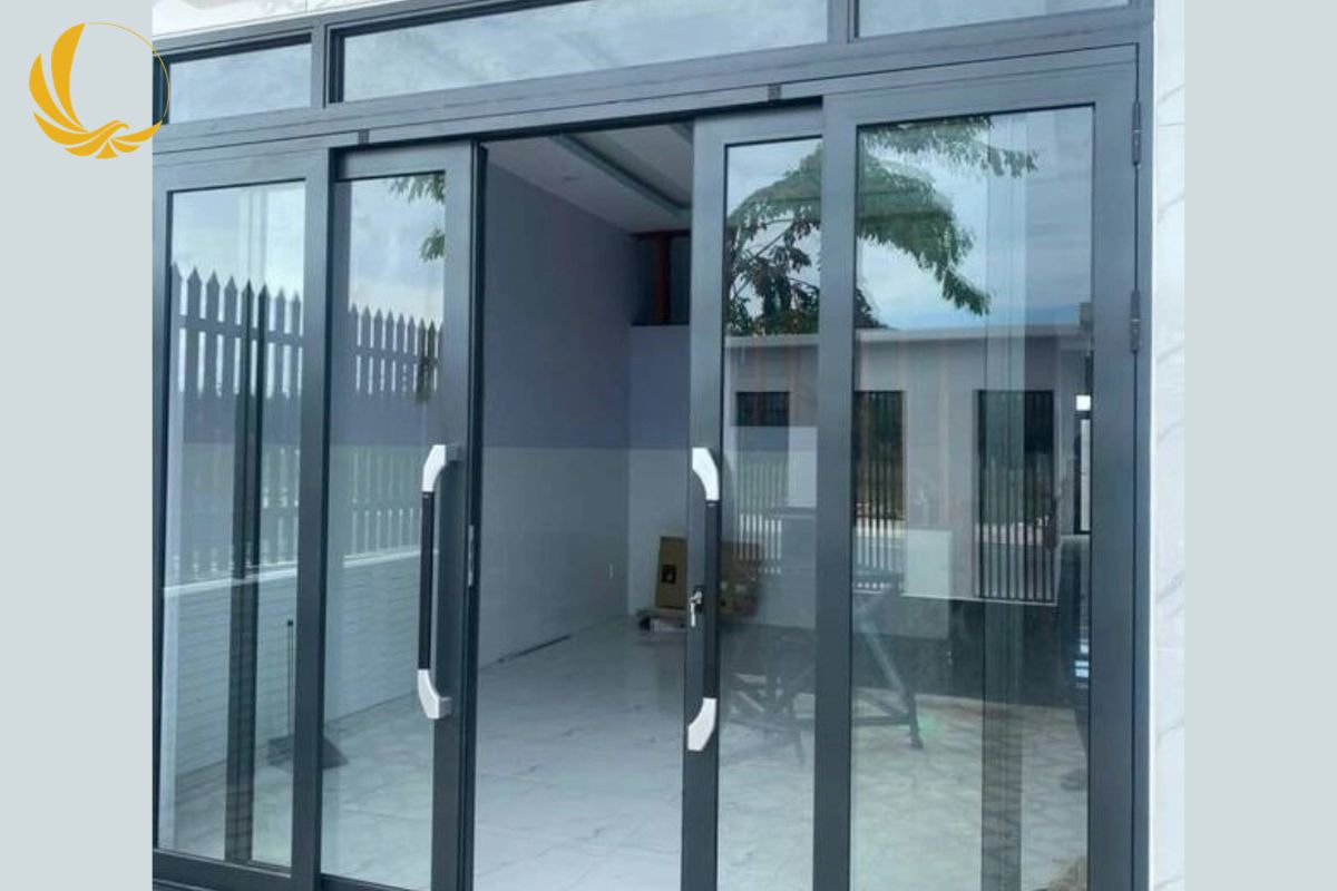 Lý do chọn thi công cửa nhôm Xingfa 4 cánh xếp trượt tại Nam Tiến Window