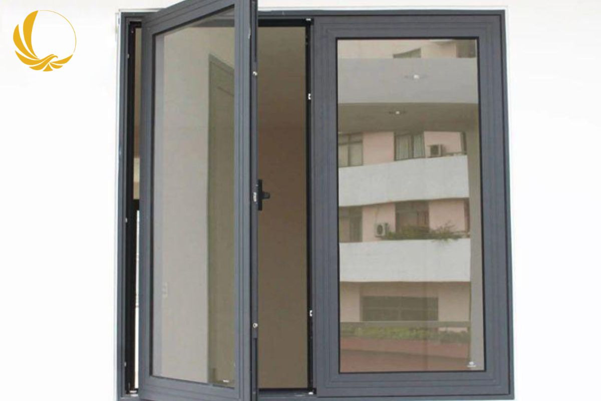 Mẫu cửa sổ mở quay 2 cánh truyền thống