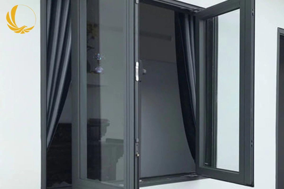 Mẫu cửa sổ 2 cánh chia đố nghệ thuật