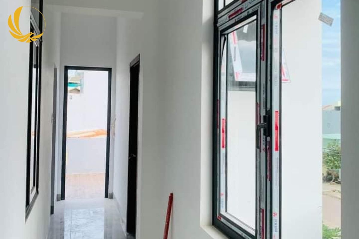 Cửa sổ nhôm kính Xingfa 2 cánh thiết kế kín khít, chịu lực tốt và an toàn