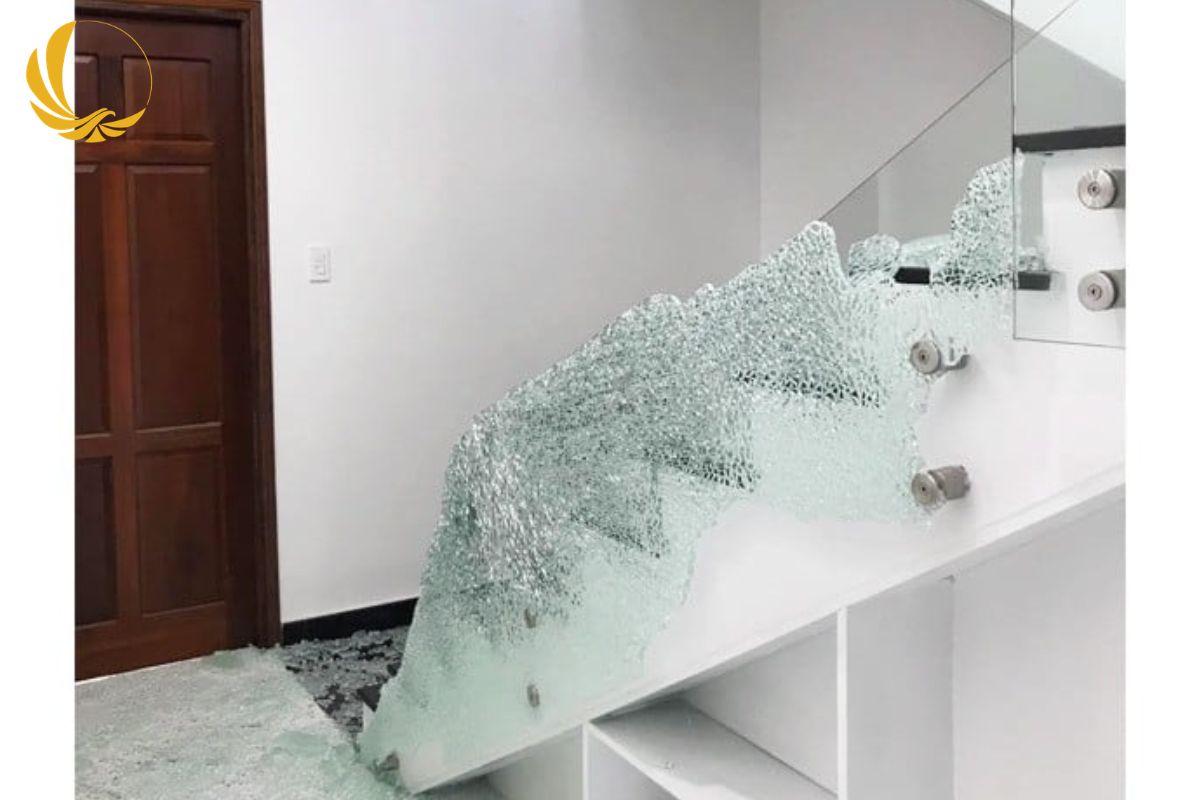 Lợi thế làm kính cường lực tại Nam Tiến Window