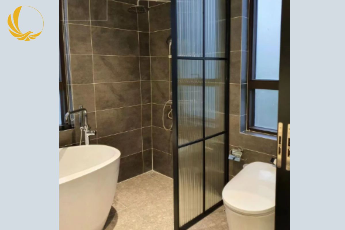 Mẫu vách ngăn phòng tắm nhôm chia ô trang trí 