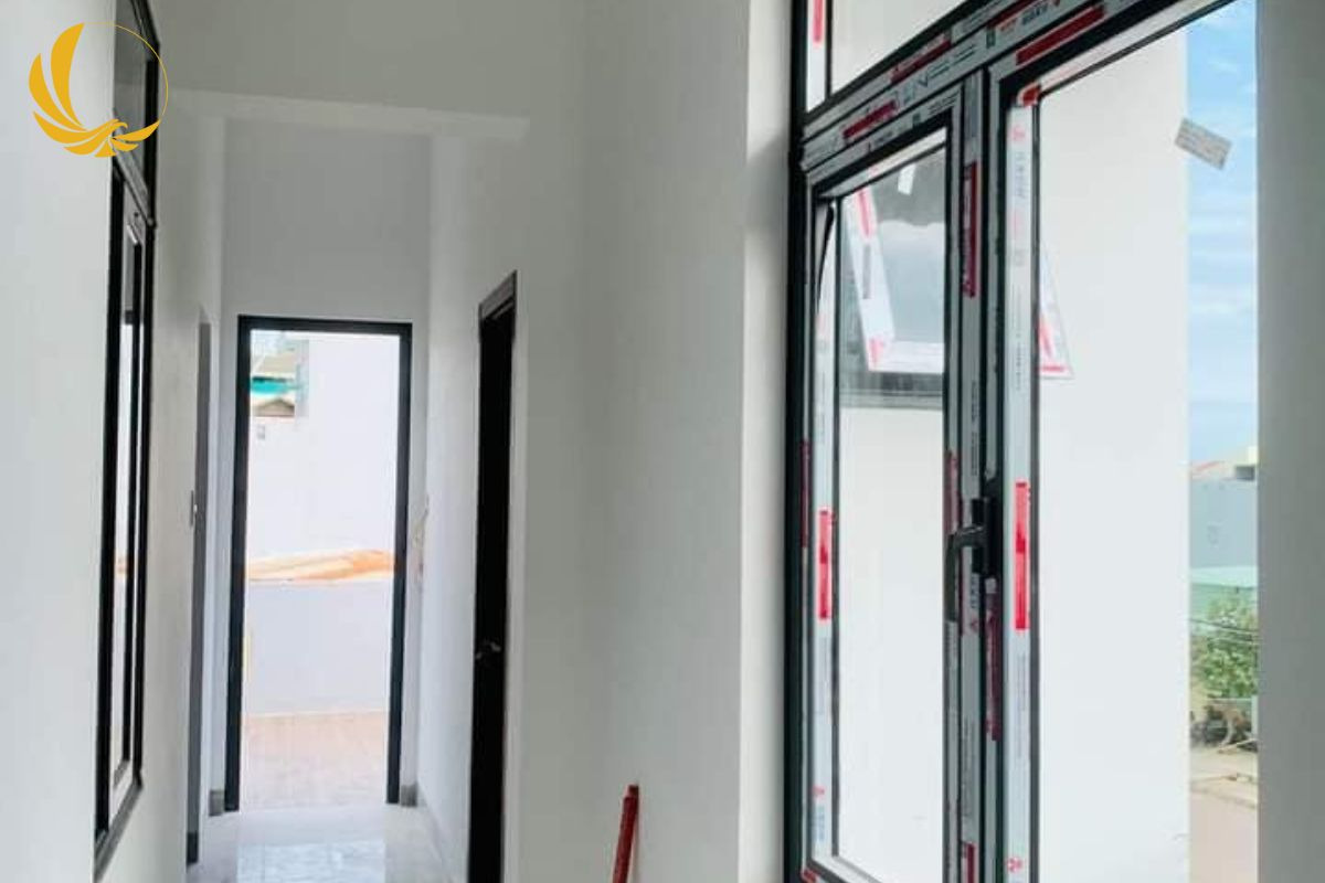 Quy trình thi công cửa sổ nhôm kính chuyên nghiệp tại Nam Tiến